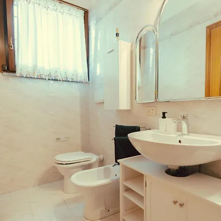 Elegance With Parking Apartament Rawenna