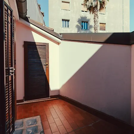 Elegance With Parking Apartament